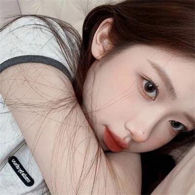 一觉醒来嫁给了男神